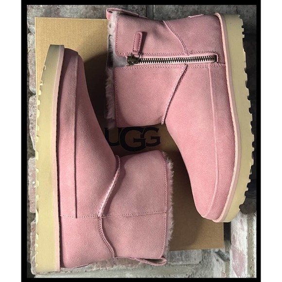 UGG Women Classic Zip Mini Boot Shell Size 8 brand new - Picture 5 of 9